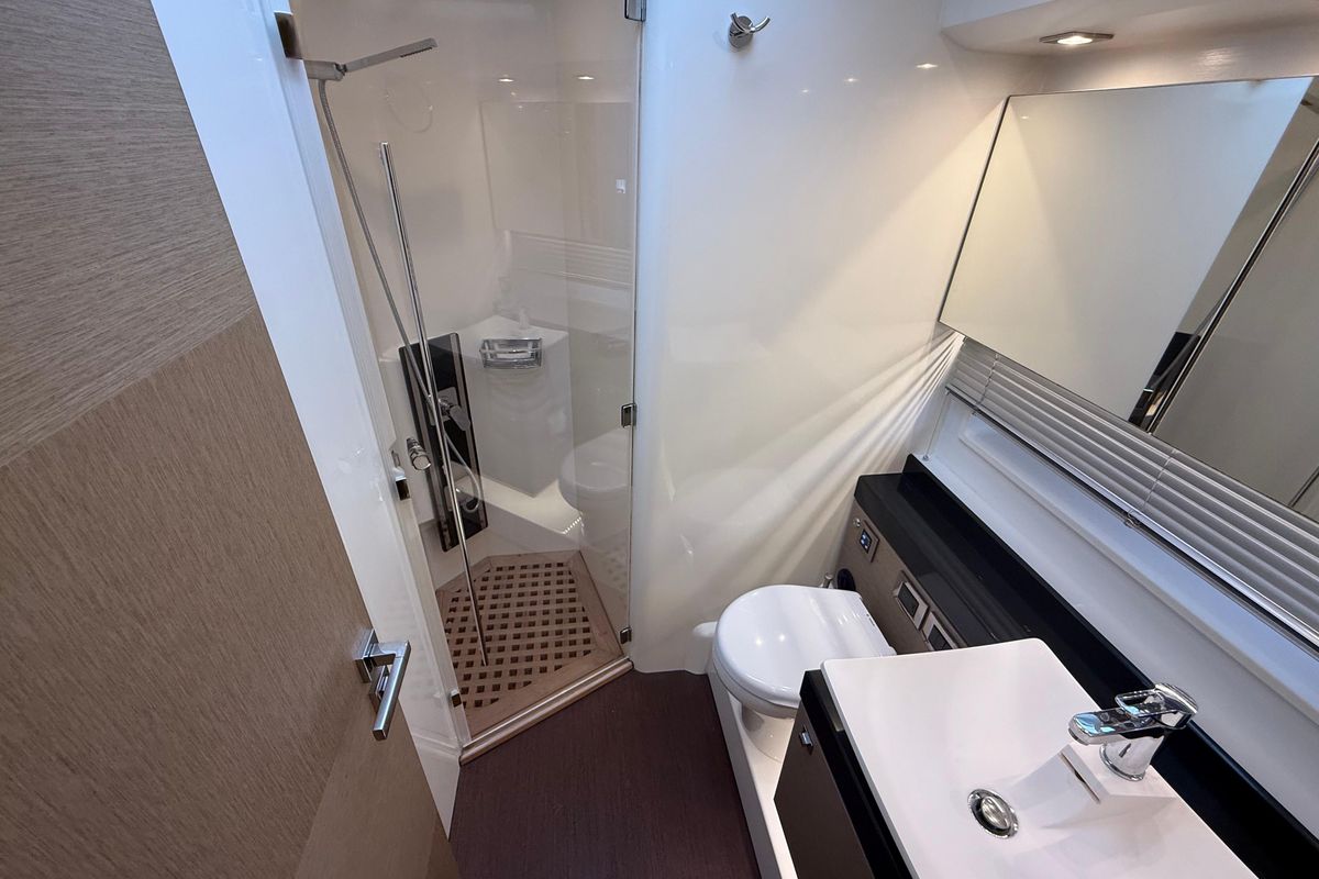 2016 Prestige 63 