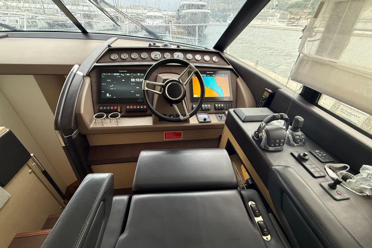 2016 Prestige 63 