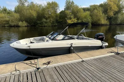 2023 Bayliner VR4 Bowrider OB