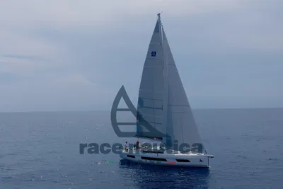 2024 Dufour 44