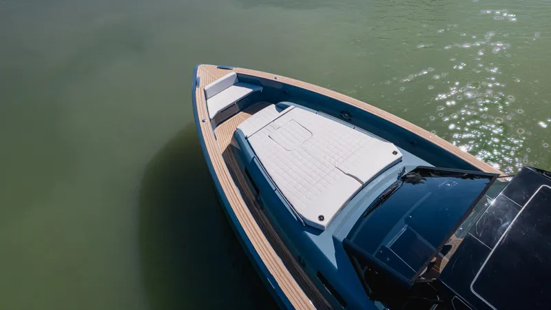Available Now Yacht Photos Pics 