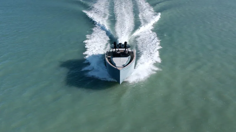 Available Now Yacht Photos Pics 2025 Pardo Yachts 50 cruising on open water, creating a dynamic wake.