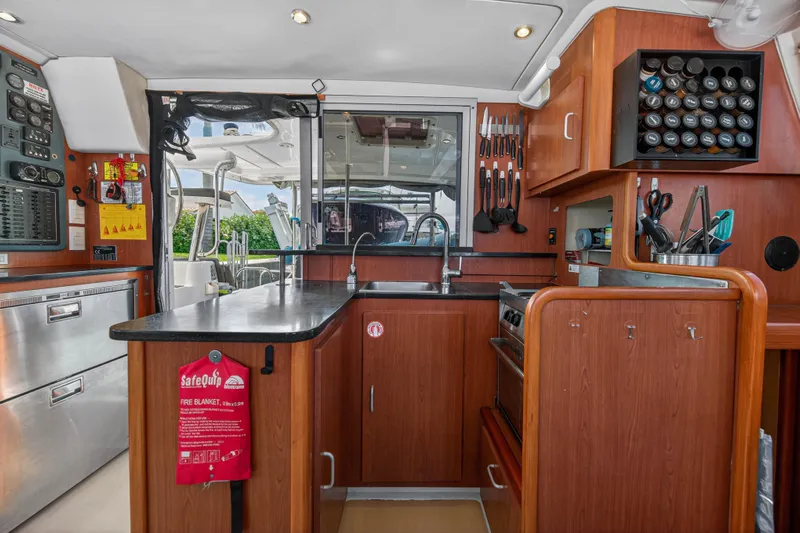 Papillon Yacht for Sale | 39 Leopard Yachts Fort Lauderdale, FL ...