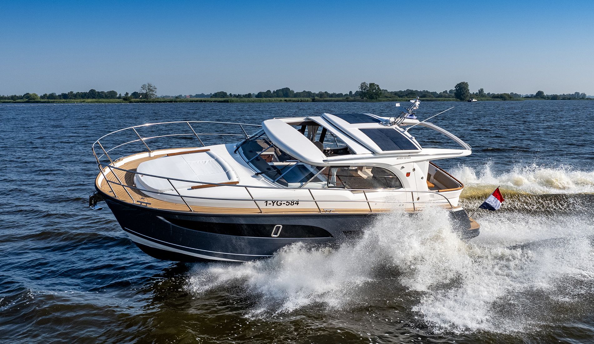 2026 Marex 330 Scandinavia