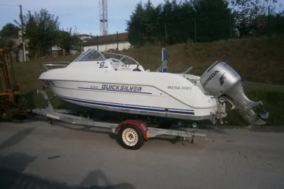 1998 Quicksilver 560 Cruiser