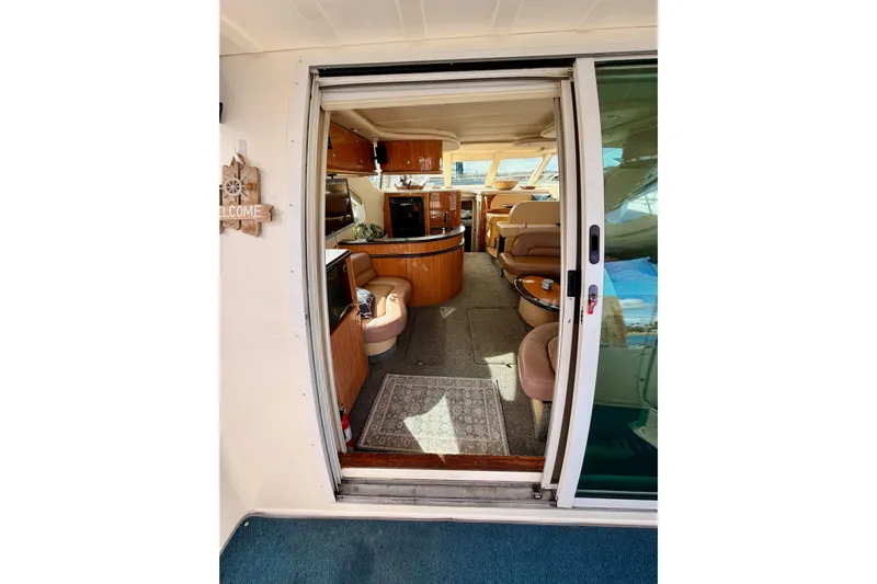 Spirit Of St Louis Yacht Photos Pics Interior view of 2001 Maxum 4600 SCB Limited Edition yacht, featuring luxurious seating and elegant design.