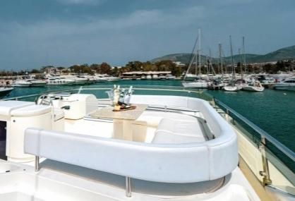 2002 Ferretti Yachts 72 