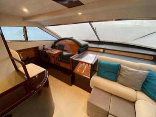 2002 Ferretti Yachts 72 