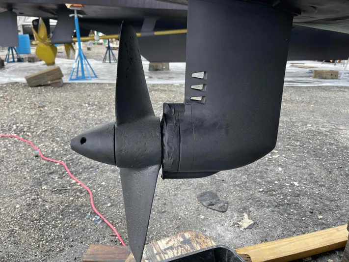 Endless Summer Yacht Photos Pics 