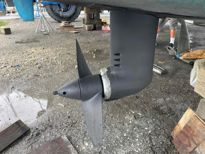 Endless Summer Yacht Photos Pics 