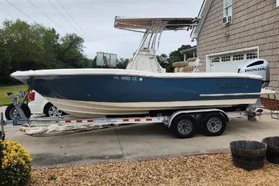 Pioneer 222 Sportfish