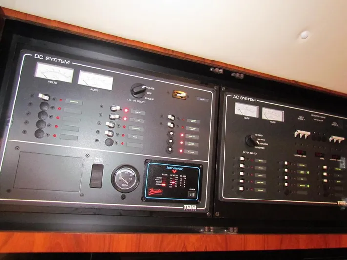 Bahama Yacht Photos Pics 