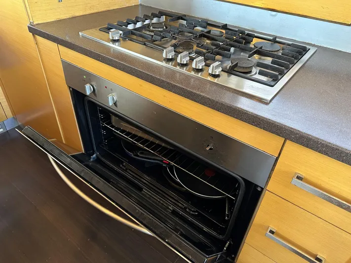 Zahora Yacht Photos Pics 