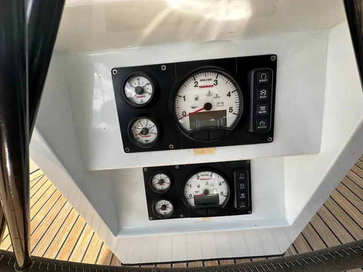 Zahora Yacht Photos Pics 