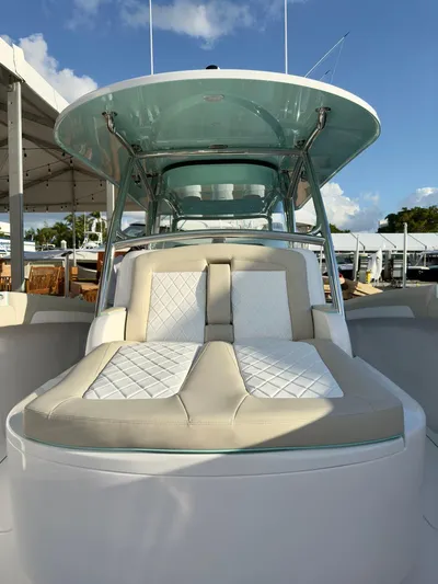  Yacht Photos Pics 2025 Mag Bay 38 CC boat with luxurious seating and sleek design.