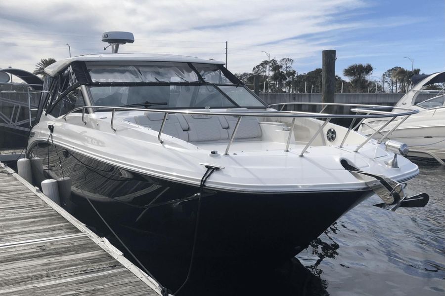 2020 Sea Ray 320 Sundancer OB