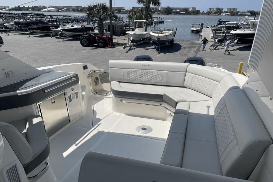 2020 Sea Ray 320 Sundancer OB