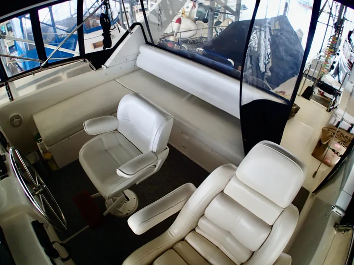 Odyssey Yacht Photos Pics Flybridge Seating