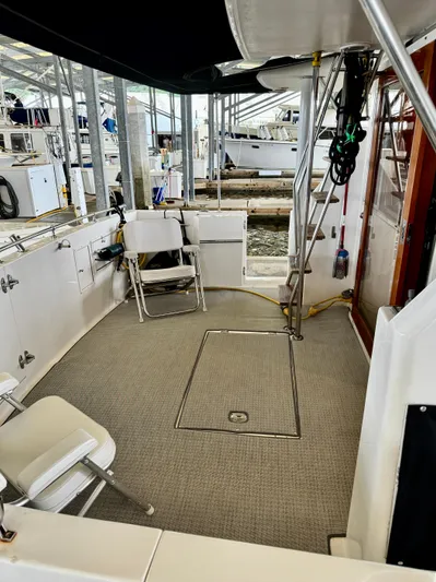 Odyssey Yacht Photos Pics Aft Cockpit Port