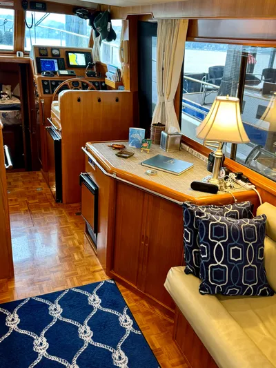 Odyssey Yacht Photos Pics Salon Starboard Forward