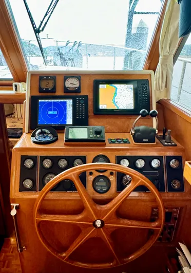 Odyssey Yacht Photos Pics Helm