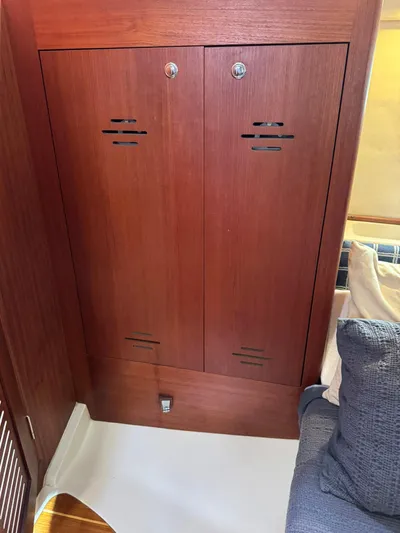 About Time Yacht Photos Pics 