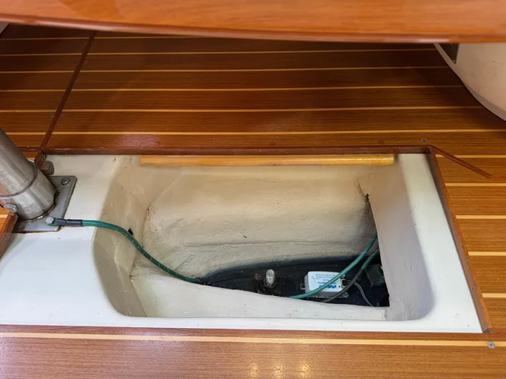 About Time Yacht Photos Pics 