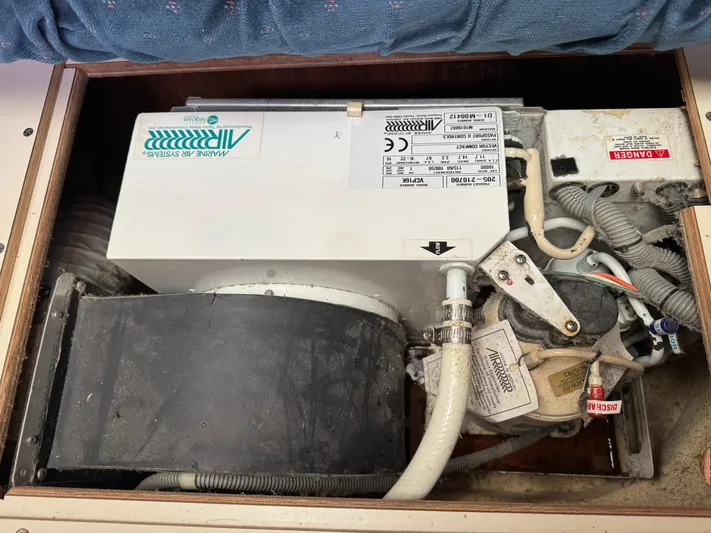 About Time Yacht Photos Pics 