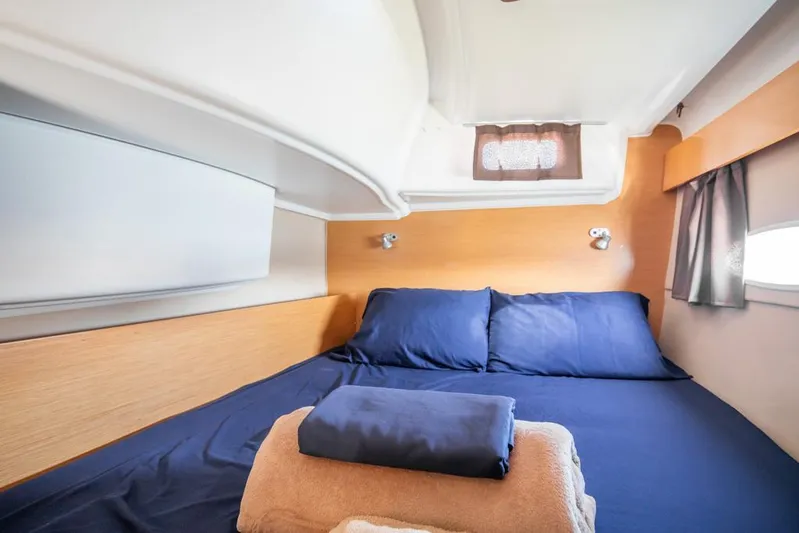 Ramble On Yacht Photos Pics 