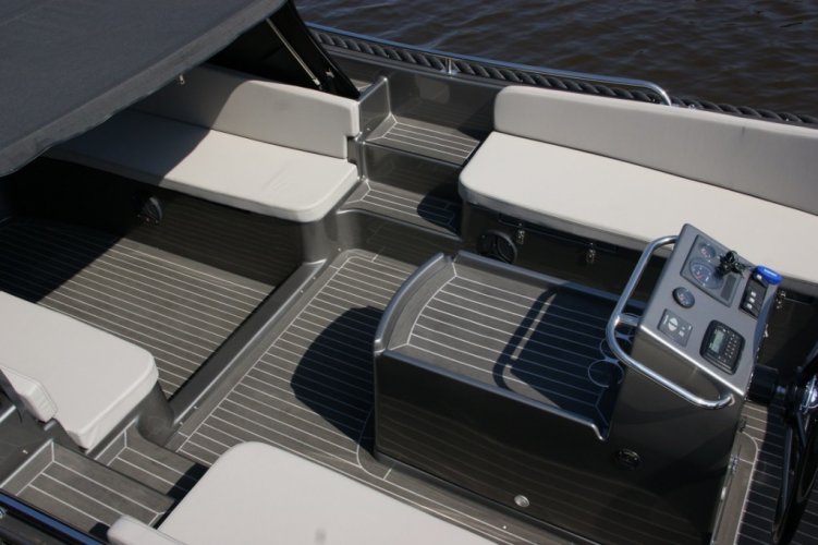 2023 Seafury 800