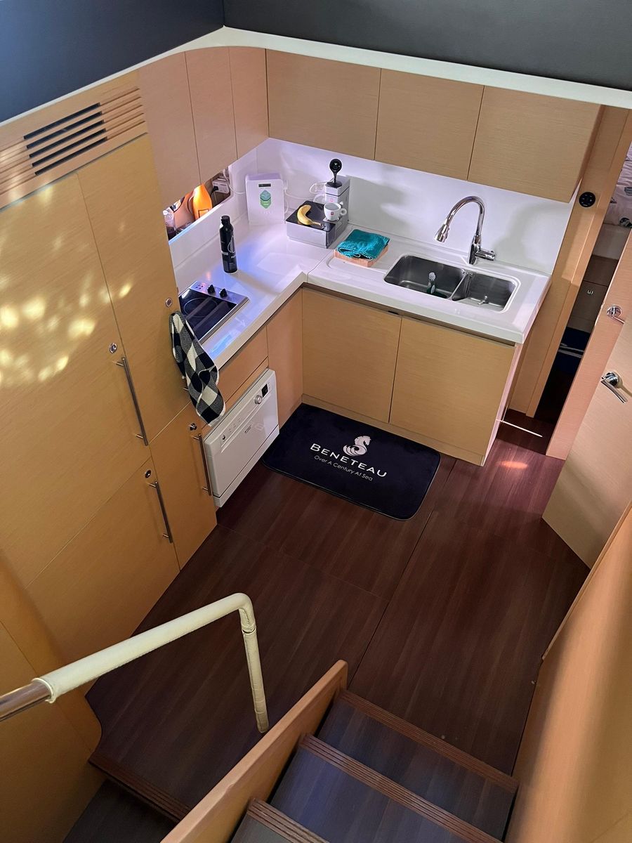 2010 Beneteau 48 