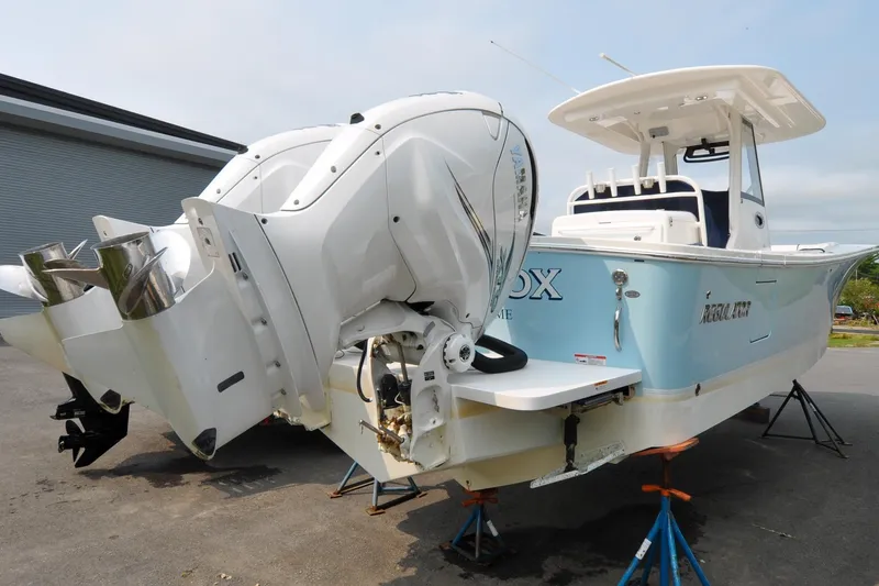 Blue Fox Yacht Photos Pics Regulator 31 - Blue Fox