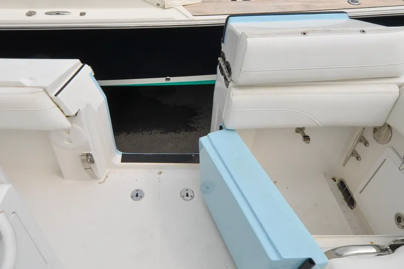 Blue Fox Yacht Photos Pics Regulator 31 - Blue Fox