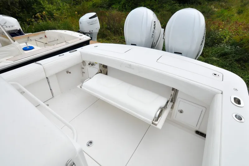 Blue Fox Yacht Photos Pics Regulator 31 - Blue Fox