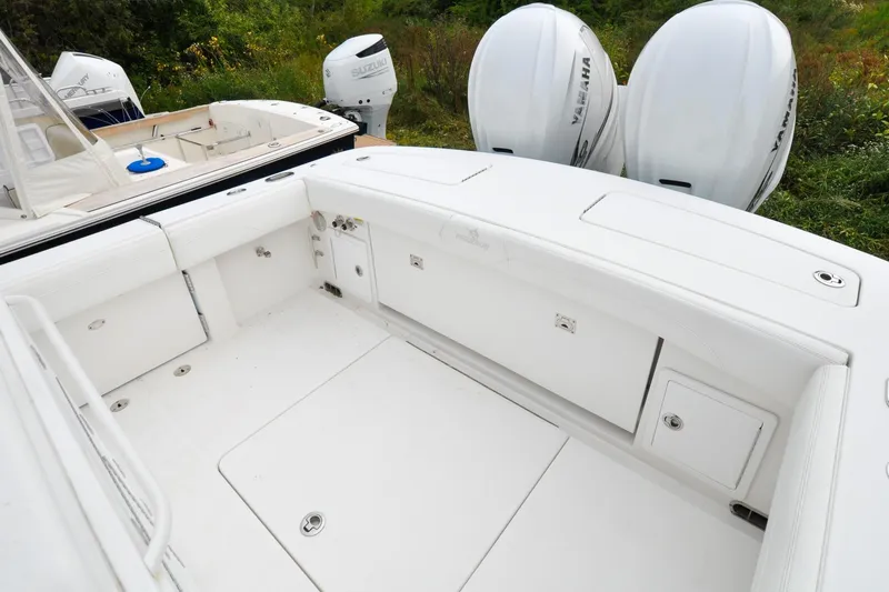 Blue Fox Yacht Photos Pics Regulator 31 - Blue Fox