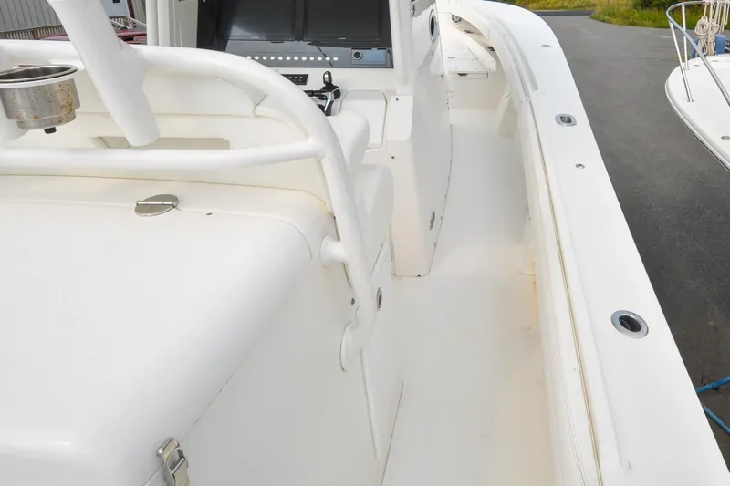 Blue Fox Yacht Photos Pics Regulator 31 - Blue Fox