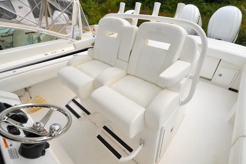 Blue Fox Yacht Photos Pics Regulator 31 - Blue Fox