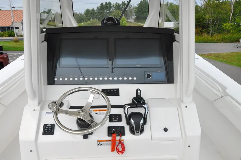 Blue Fox Yacht Photos Pics Regulator 31 - Blue Fox