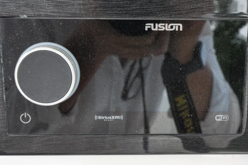 Blue Fox Yacht Photos Pics Regulator 31 - Blue Fox