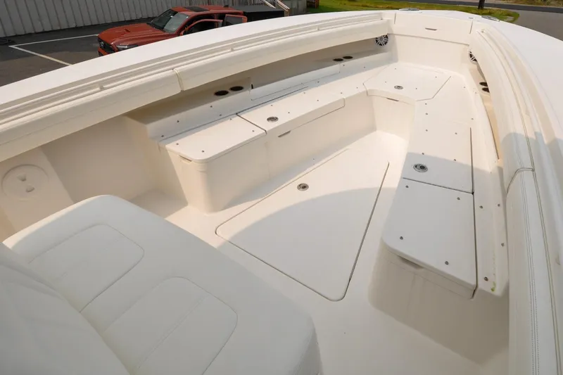 Blue Fox Yacht Photos Pics Regulator 31 - Blue Fox