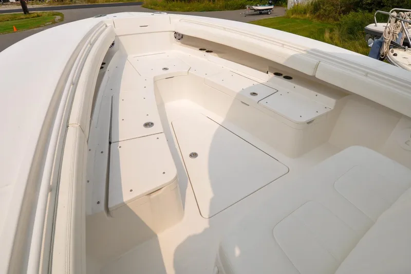 Blue Fox Yacht Photos Pics Regulator 31 - Blue Fox