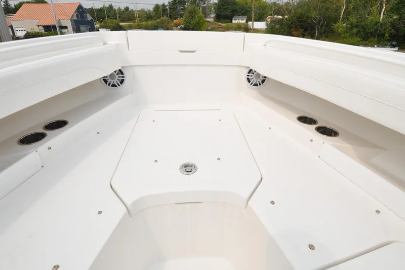 Blue Fox Yacht Photos Pics Regulator 31 - Blue Fox