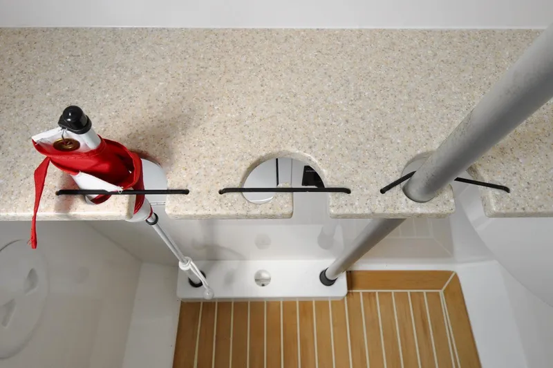 Blue Fox Yacht Photos Pics Regulator 31 - Blue Fox