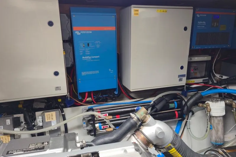 Vie Pure Yacht Photos Pics Electrical system of a 2021 Fountaine Pajot MY4.S yacht, featuring Victron Energy components.