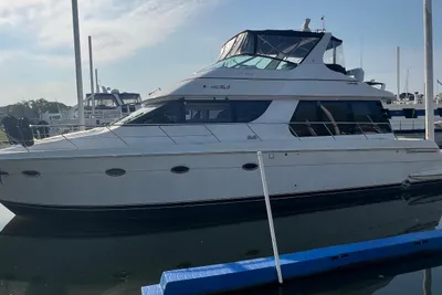 Carver 530 Voyager