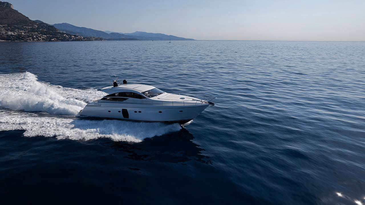 Pershing 64 à vendre