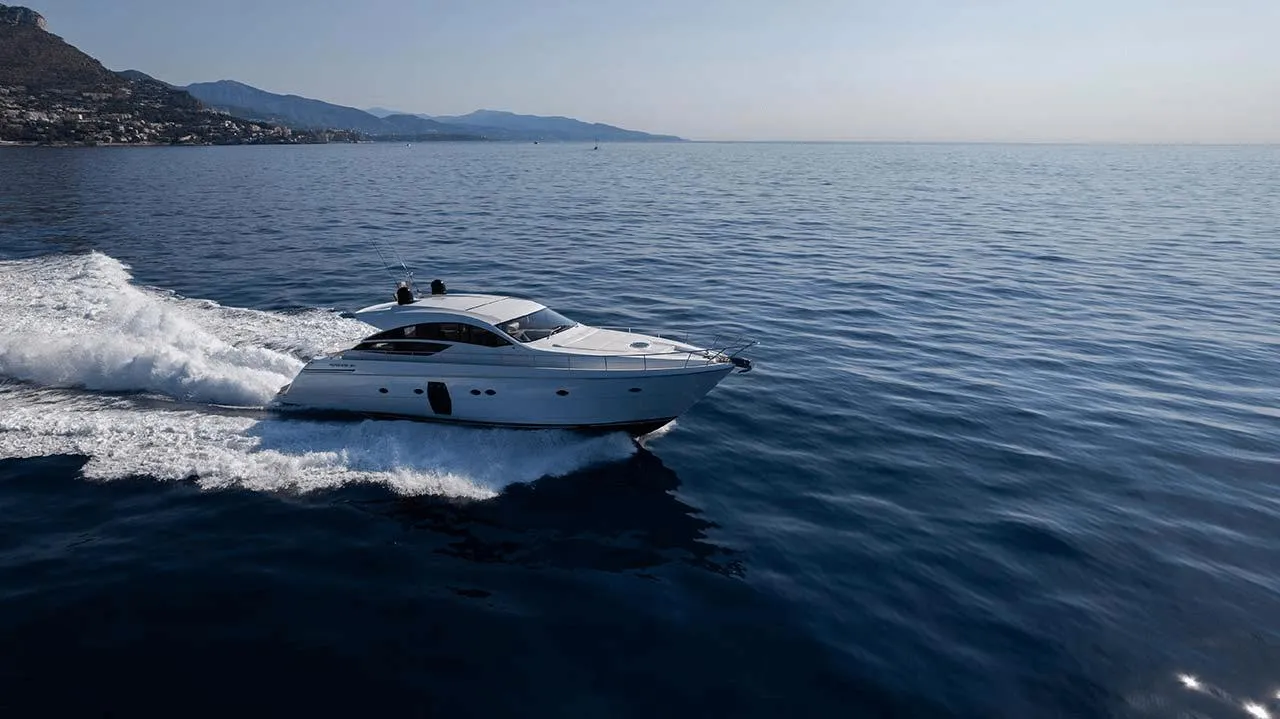 Pershing 64 à vendre