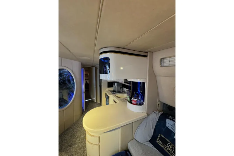  Yacht Photos Pics Interior of 1996 Sea Ray 500 Sedan Bridge yacht with modern amenities.