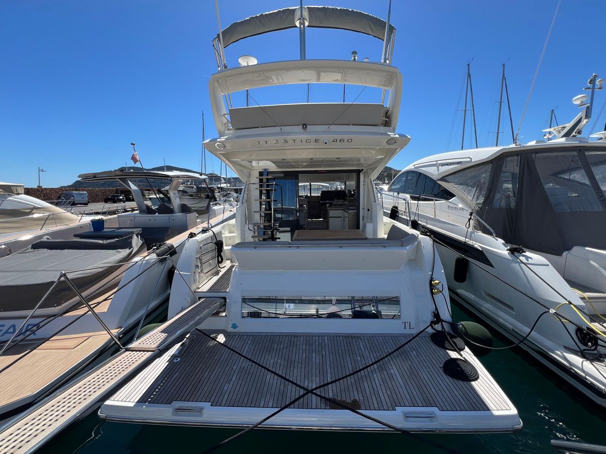 2019 Prestige 47 
