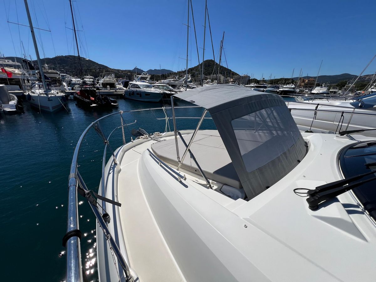 2019 Prestige 47 